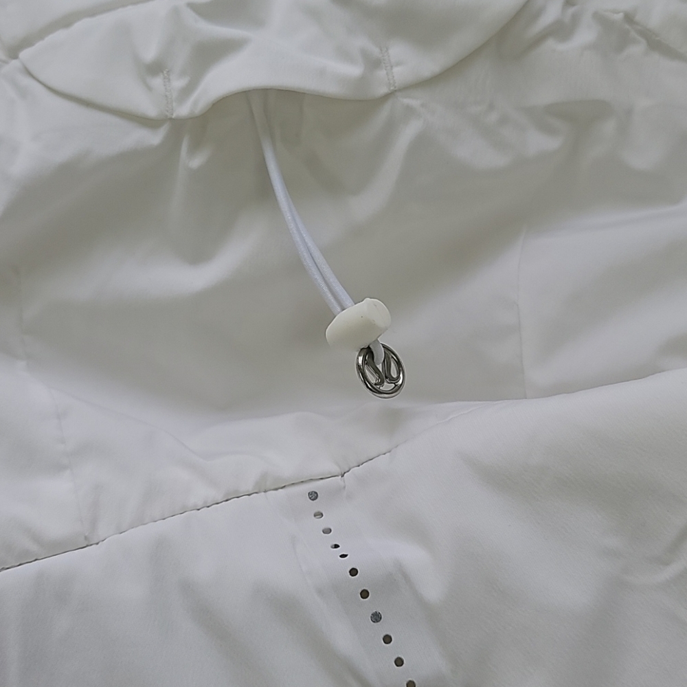 Lululemon Lightweight Versatile Jacket - image 7